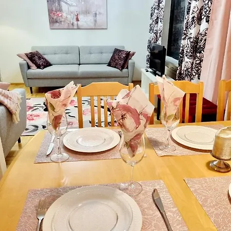 Polaris Homes Pohjola Apartmán *